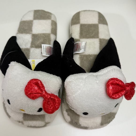 Hello Kitty PlushThong Slipper - Picture 1 of 8